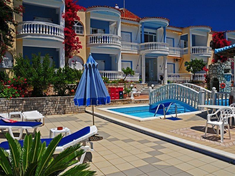 Dolphin Apartments Parga Bagian luar foto